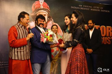 TSR Felicitates Gautamiputra Satakarni Team